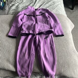 Nike 3T purple sweatsuit